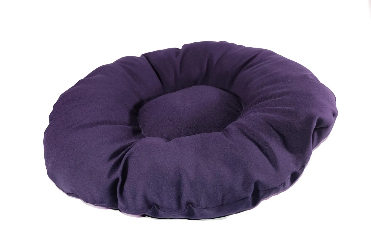 Is a Tibetan singing bowl cushion essential?