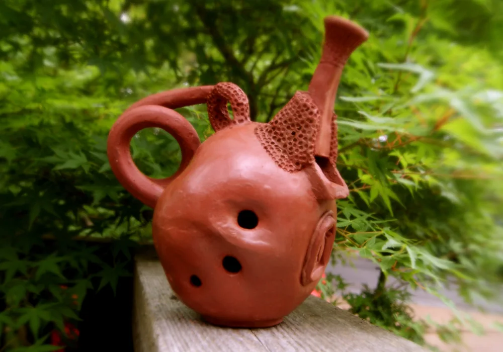 Rounded red ceramic ocarina Rounded red ceramic ocarina